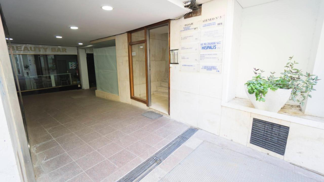 Rentalsevilla Pasaje Ateneo Apartment